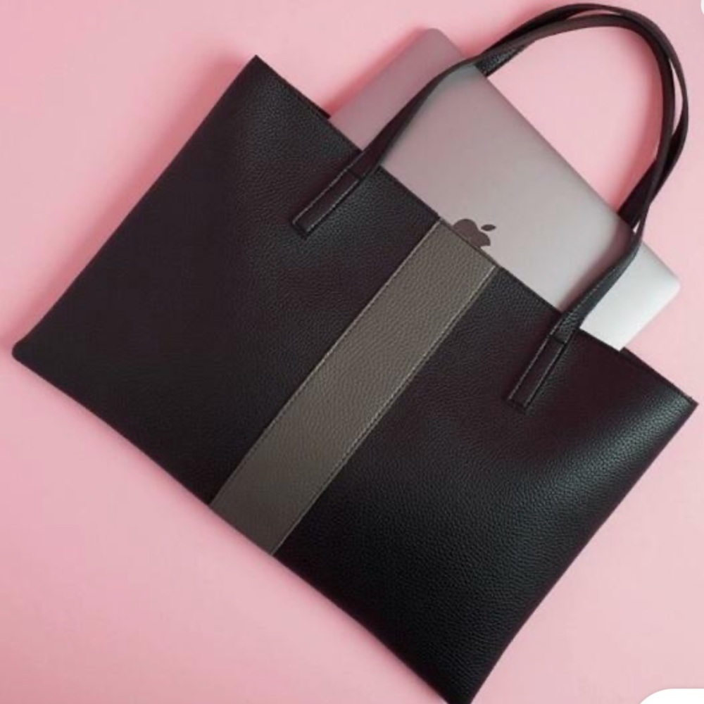 New with Dustbag Vince Camuto Vegan Leather hand bag tote stripe pebbled
